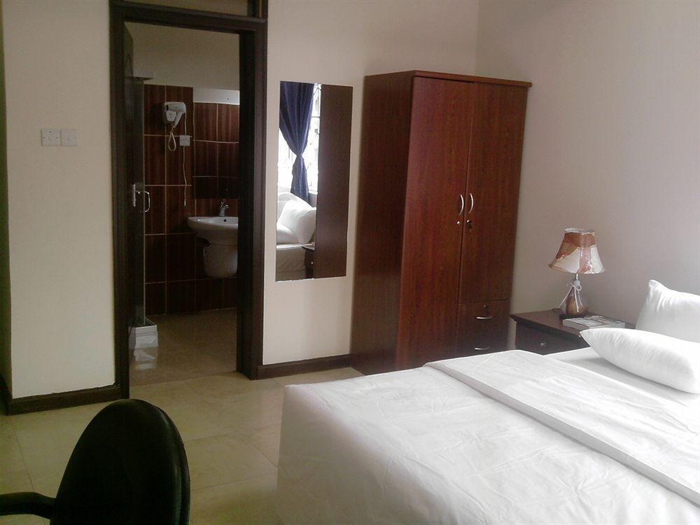 Tribeca Hotel Ghana Accra Exterior photo