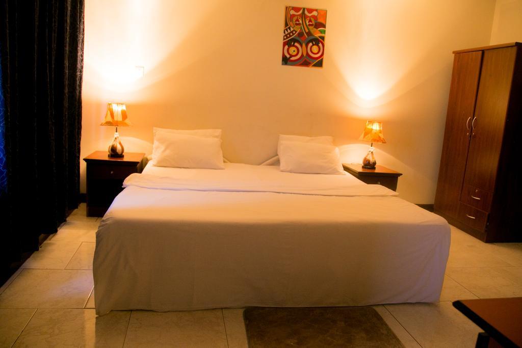 Tribeca Hotel Ghana Accra Exterior photo