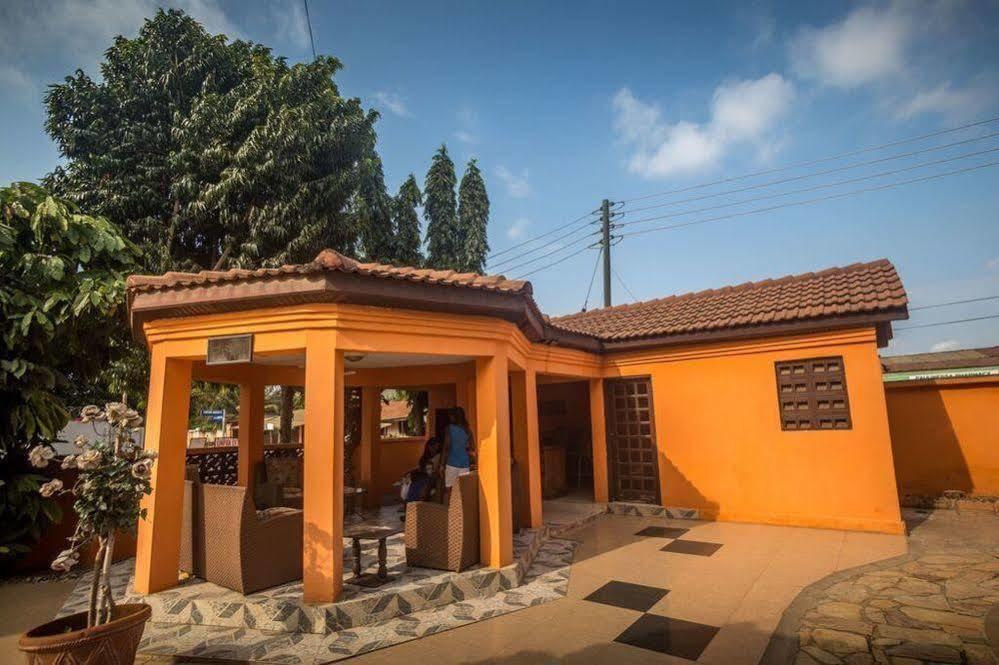 Tribeca Hotel Ghana Accra Exterior photo